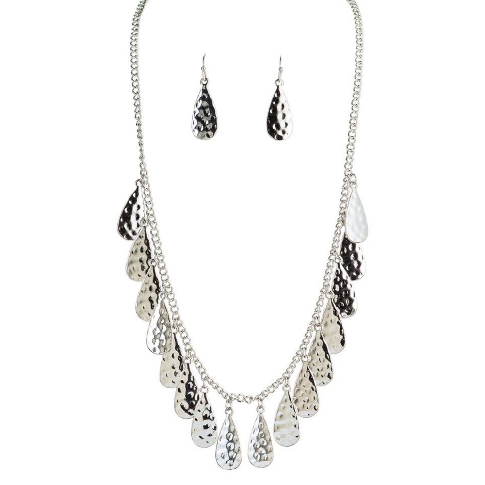 S Hammered Teardrop Dangle Necklace Set